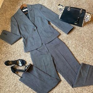 Tahari Arthur S Levine Petite Pant Suit 8P